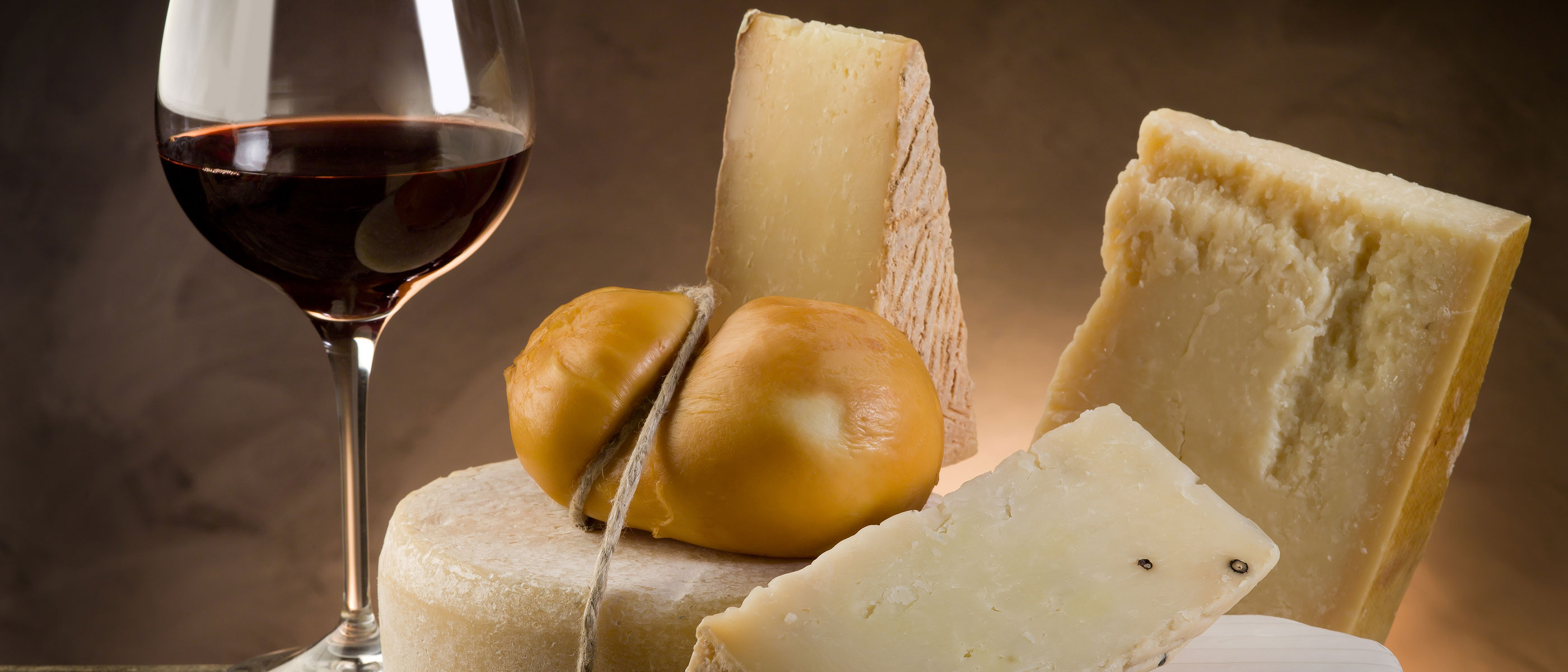 Wine and cheese on your vacation