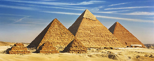 Giza Pyramids of Egypt See the Pyramids of Giza in Egypt